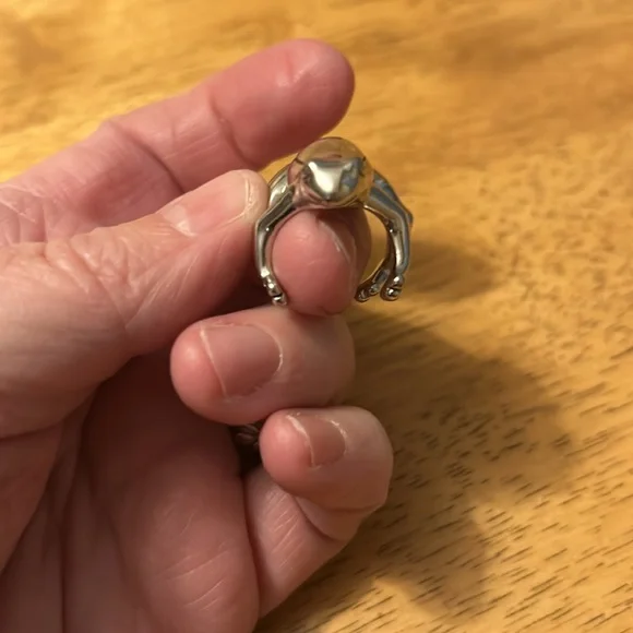 Ring - Picture 2 of 4